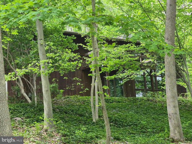 1941 SAWMILL RD, Spring City, PA 19475