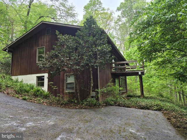 1941 SAWMILL RD, Spring City, PA 19475