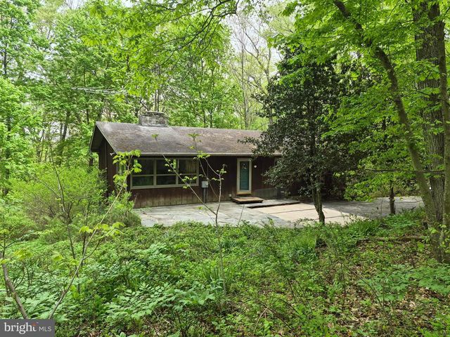 1941 SAWMILL RD, Spring City, PA 19475