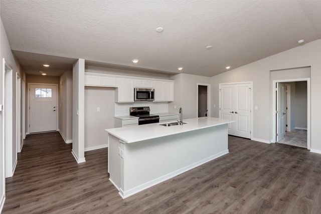 575 NW Compass Avenue, Waukee, IA 50263