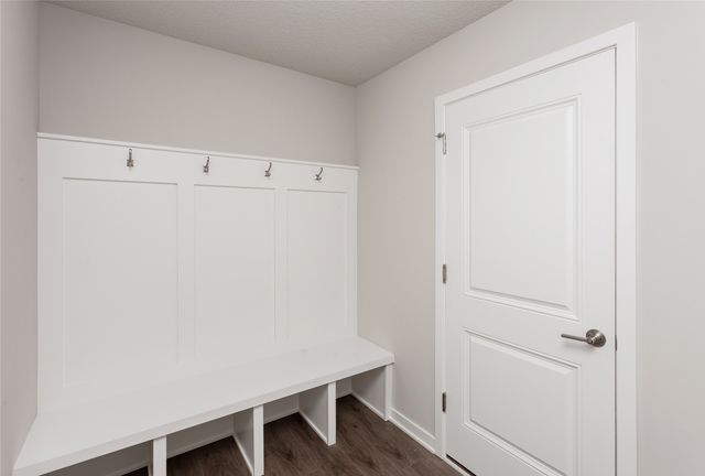 575 NW Compass Avenue, Waukee, IA 50263