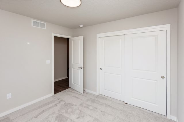 575 NW Compass Avenue, Waukee, IA 50263