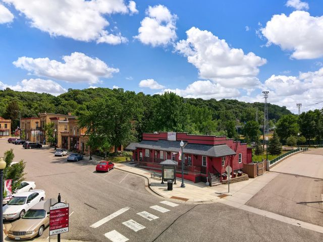 1216 Edge Circle, Jordan, MN 55352