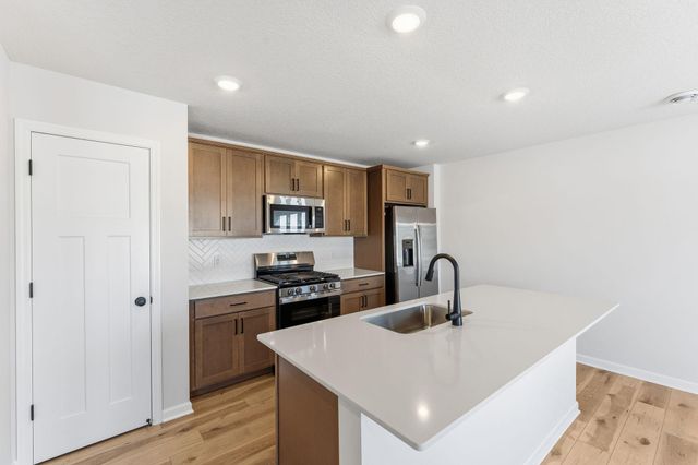 1216 Edge Circle, Jordan, MN 55352