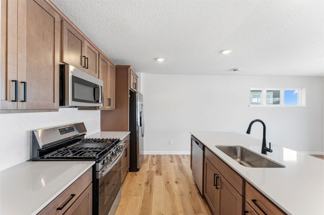 1216 Edge Circle, Jordan, MN 55352