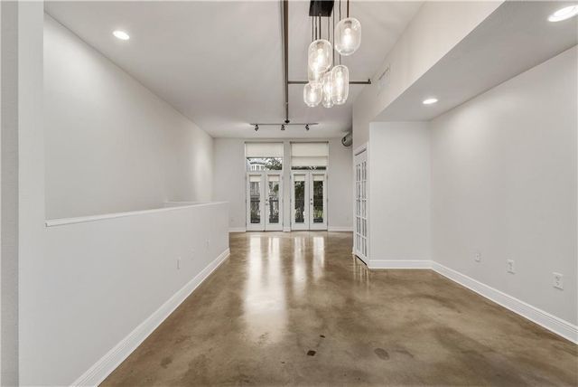 1601 E Cesar Chavez ST 102, Austin, TX 78702