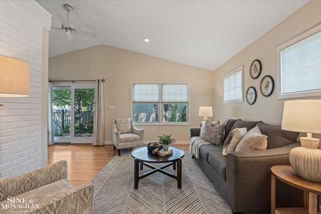 1930 Lochmoor Boulevard, Grosse Pointe Woods, MI 48236