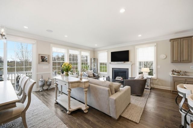 11 Lee Dr, Morris Twp., NJ 07960