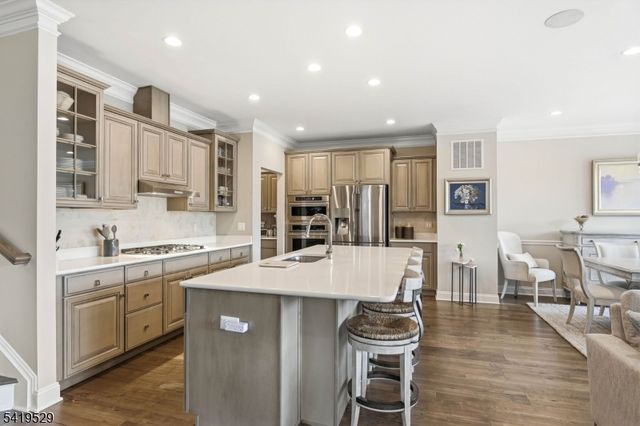11 Lee Dr, Morris Twp., NJ 07960