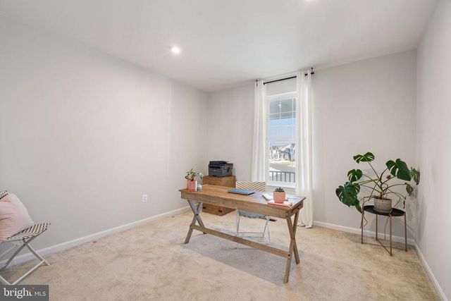 10100 GOVERNORS LN, Fredericksburg, VA 22408