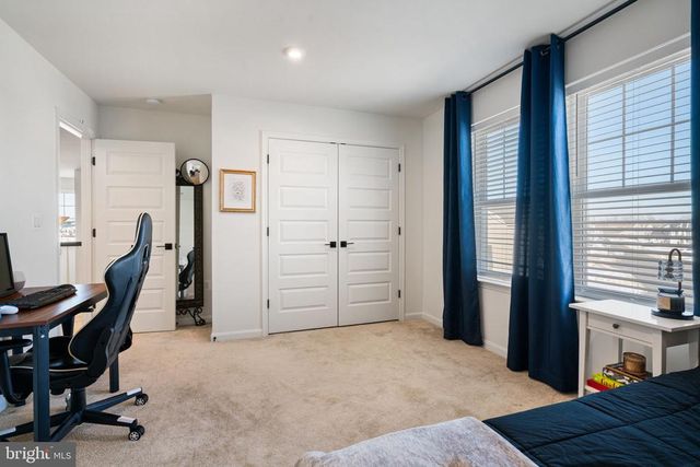 10100 GOVERNORS LN, Fredericksburg, VA 22408