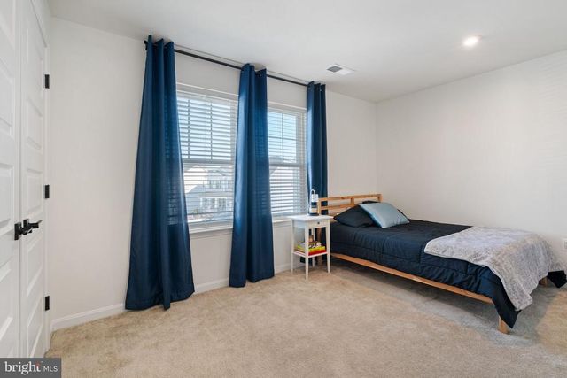 10100 GOVERNORS LN, Fredericksburg, VA 22408