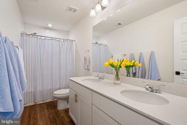 10100 GOVERNORS LN, Fredericksburg, VA 22408