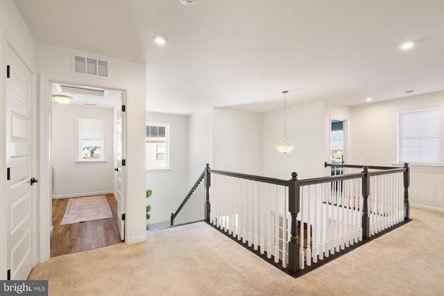 10100 GOVERNORS LN, Fredericksburg, VA 22408