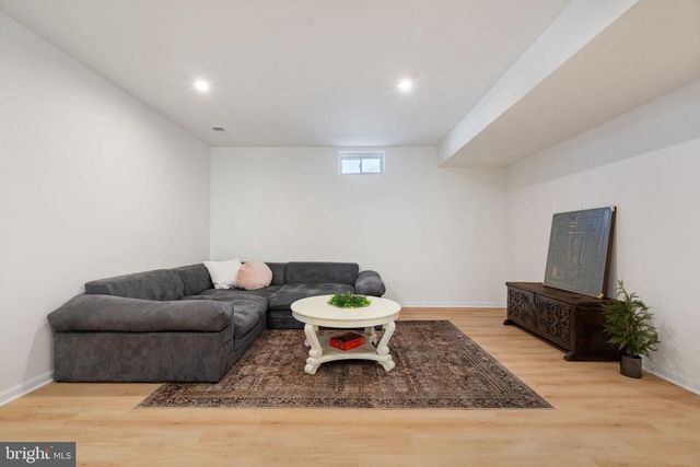 10100 GOVERNORS LN, Fredericksburg, VA 22408