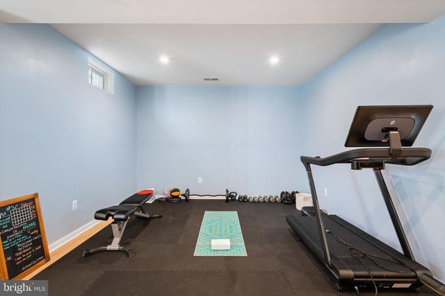 10100 GOVERNORS LN, Fredericksburg, VA 22408