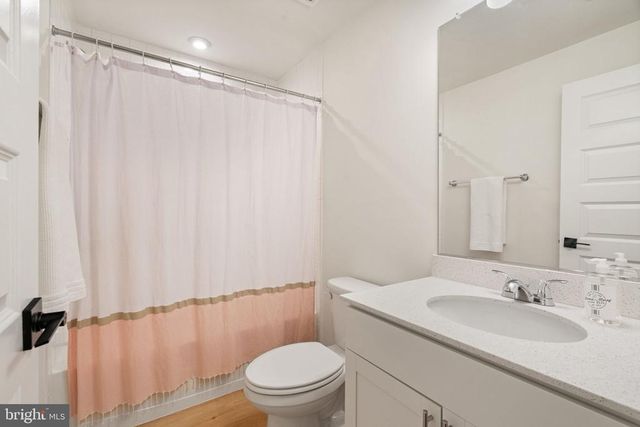 10100 GOVERNORS LN, Fredericksburg, VA 22408