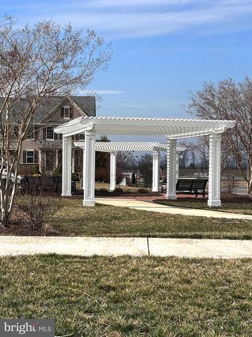 10100 GOVERNORS LN, Fredericksburg, VA 22408