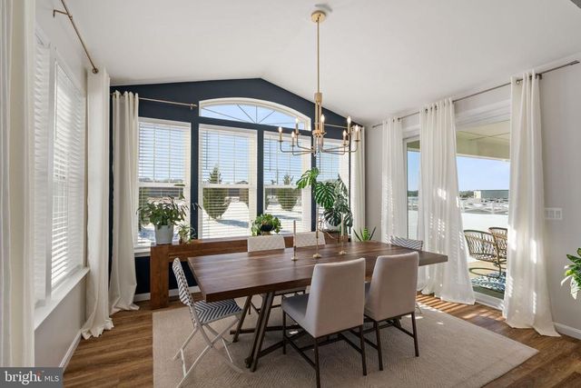 10100 GOVERNORS LN, Fredericksburg, VA 22408