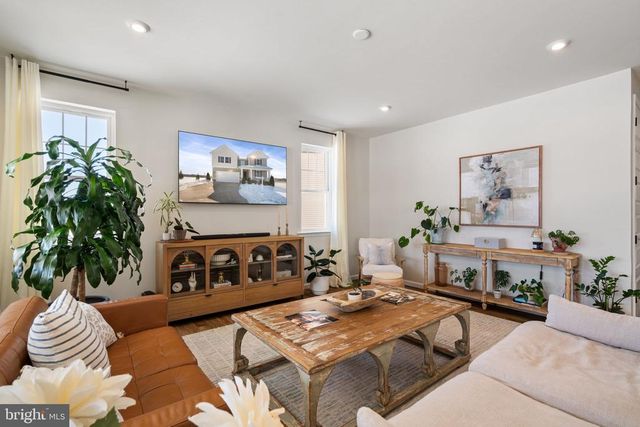 10100 GOVERNORS LN, Fredericksburg, VA 22408