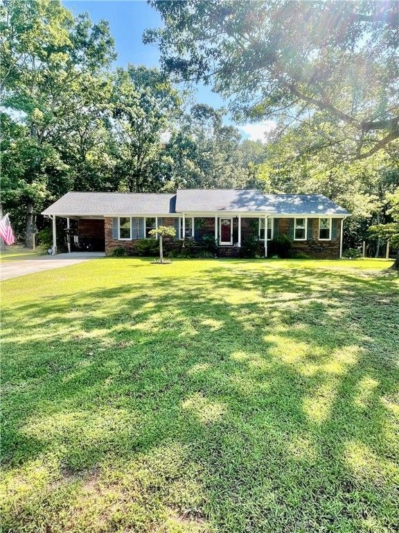 201 Autumn Drive, Williamston, SC 29697