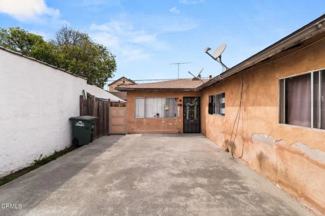 8629 Dearborn Avenue, South Gate, CA 90280