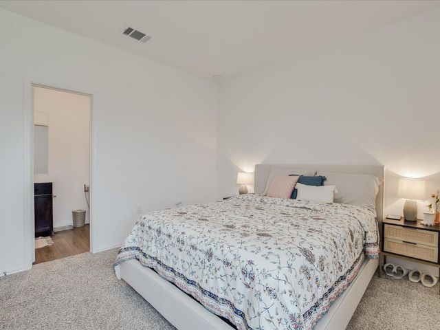 2712 Louris LN, Pflugerville, TX 78660