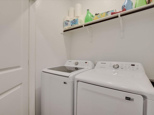 2712 Louris LN, Pflugerville, TX 78660