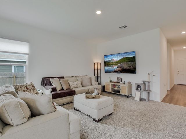 2712 Louris LN, Pflugerville, TX 78660
