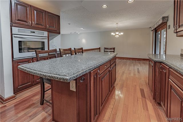 5507 Oakwood Drive, Pendleton, NY 14120