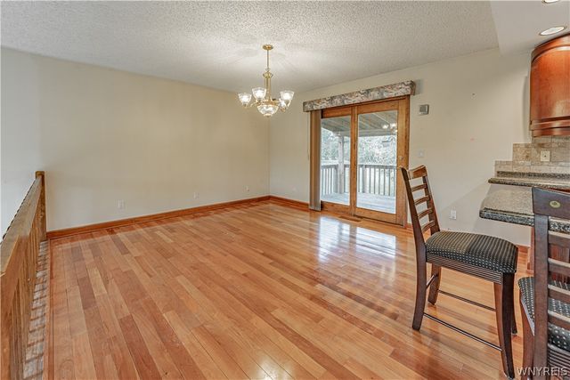 5507 Oakwood Drive, Pendleton, NY 14120