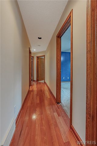 5507 Oakwood Drive, Pendleton, NY 14120