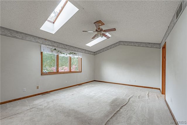 5507 Oakwood Drive, Pendleton, NY 14120
