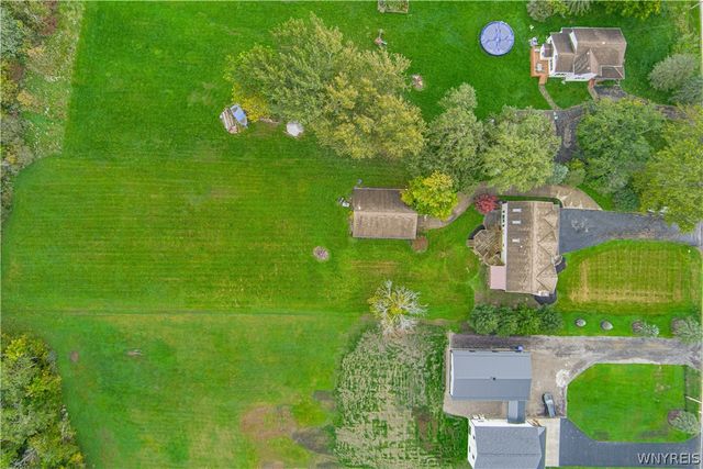 5507 Oakwood Drive, Pendleton, NY 14120