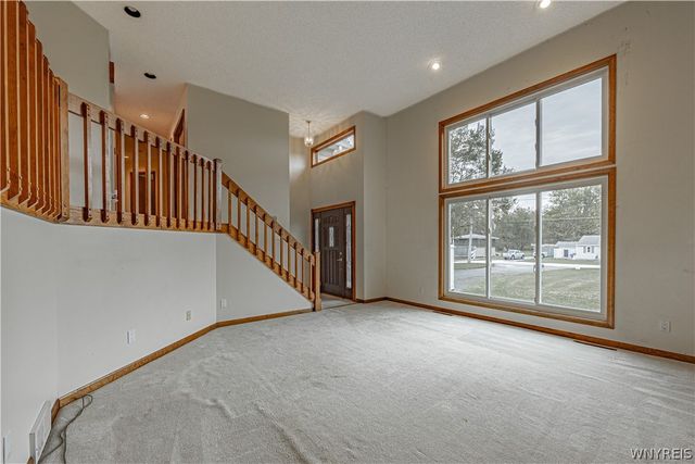 5507 Oakwood Drive, Pendleton, NY 14120
