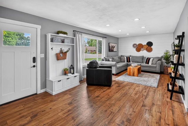 861 Blaser Court, Sun Prairie, WI 53590