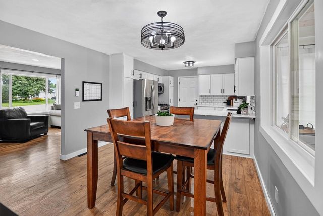861 Blaser Court, Sun Prairie, WI 53590