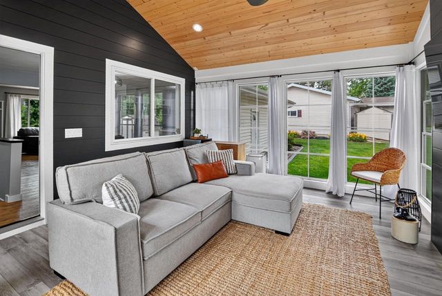 861 Blaser Court, Sun Prairie, WI 53590