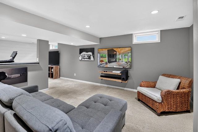 861 Blaser Court, Sun Prairie, WI 53590