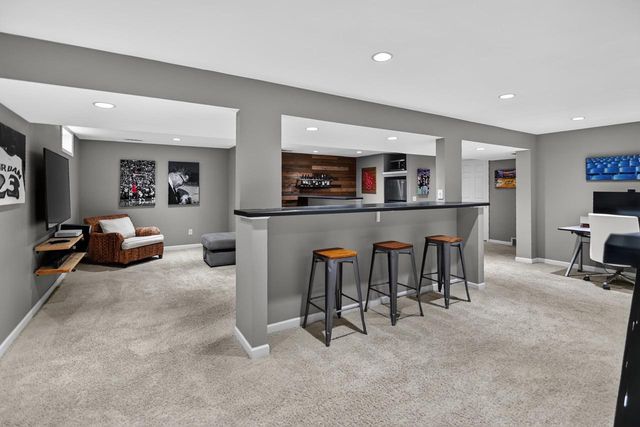 861 Blaser Court, Sun Prairie, WI 53590