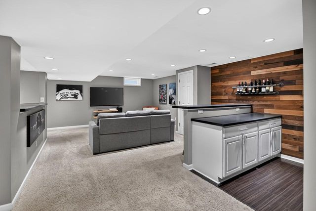 861 Blaser Court, Sun Prairie, WI 53590