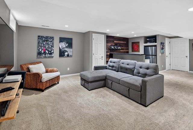 861 Blaser Court, Sun Prairie, WI 53590