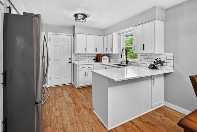 861 Blaser Court, Sun Prairie, WI 53590