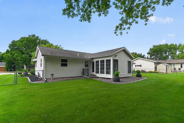861 Blaser Court, Sun Prairie, WI 53590