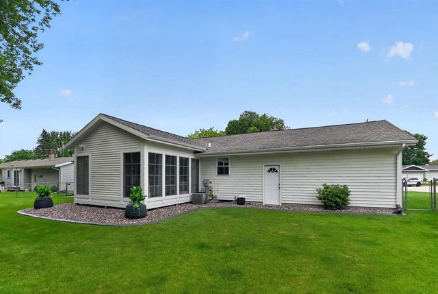 861 Blaser Court, Sun Prairie, WI 53590