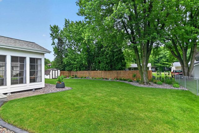 861 Blaser Court, Sun Prairie, WI 53590
