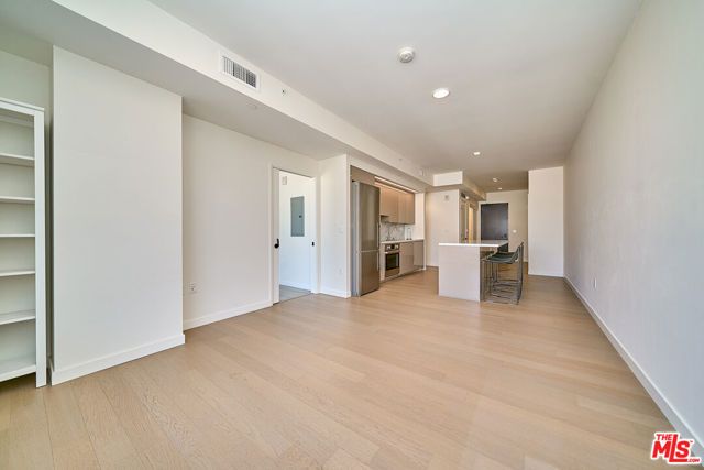 1050 S Grand Avenue 1008, Los Angeles, CA 90015