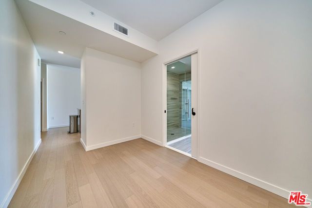 1050 S Grand Avenue 1008, Los Angeles, CA 90015