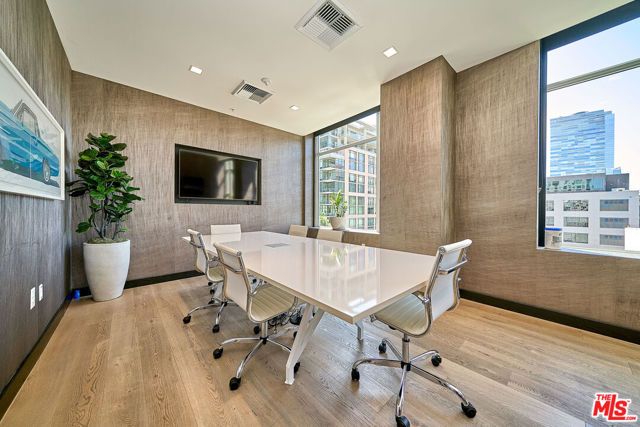 1050 S Grand Avenue 1008, Los Angeles, CA 90015