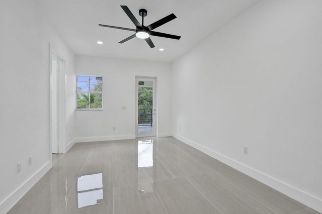 1213 W Las Olas Boulevard, Fort Lauderdale, FL 33312